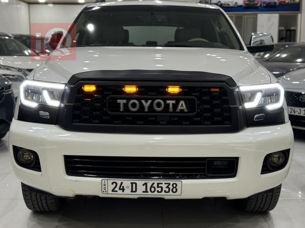 تويوتا سيكويا